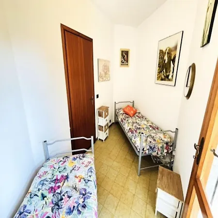 Cosy Flat With Private Garden Lejlighed *