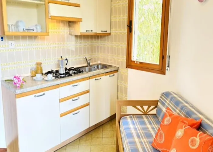 Cosy Flat With Private Garden Daire Bibione