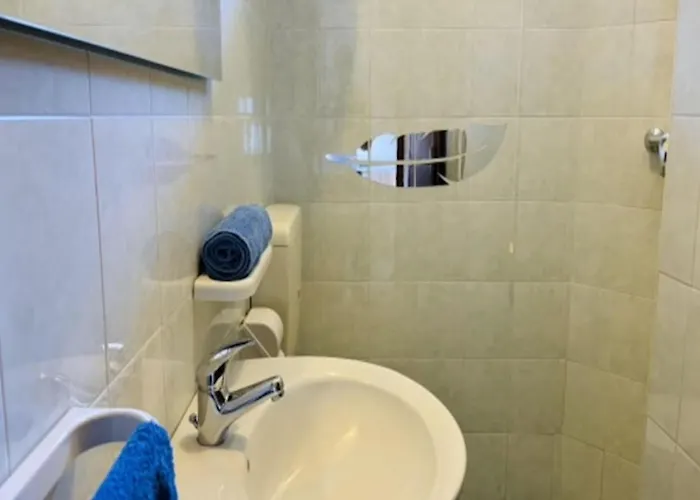 Cosy Flat With Private Garden *