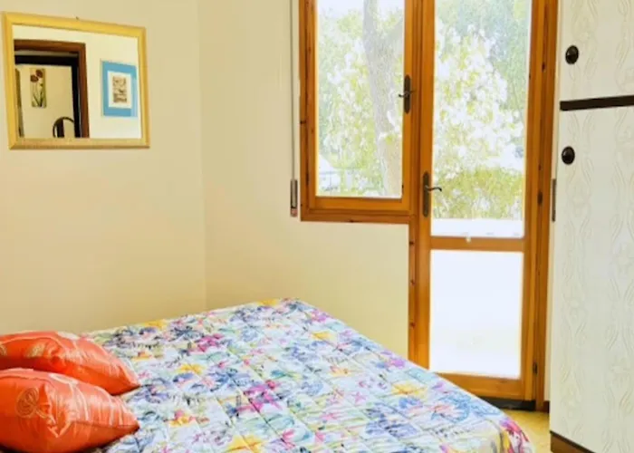 Cosy Flat With Private Garden Daire *